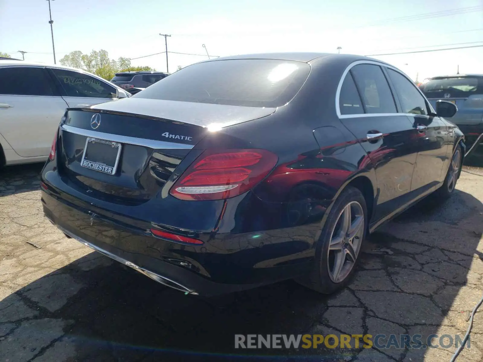 4 Photograph of a damaged car WDDZF4KB6KA554769 MERCEDES-BENZ E CLASS 2019