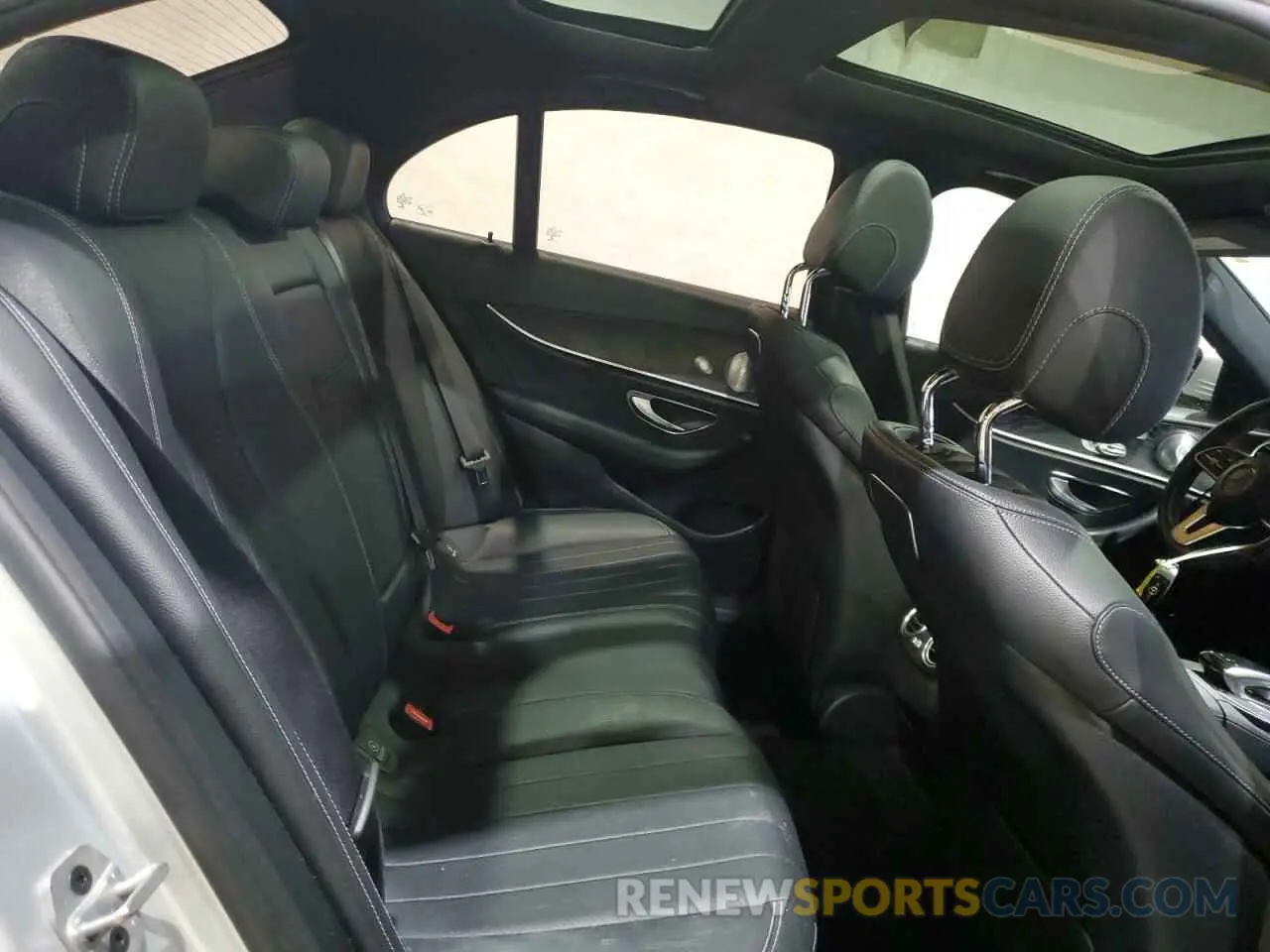 10 Фотография поврежденного автомобиля WDDZF4KB7KA516547 MERCEDES-BENZ E-CLASS 2019