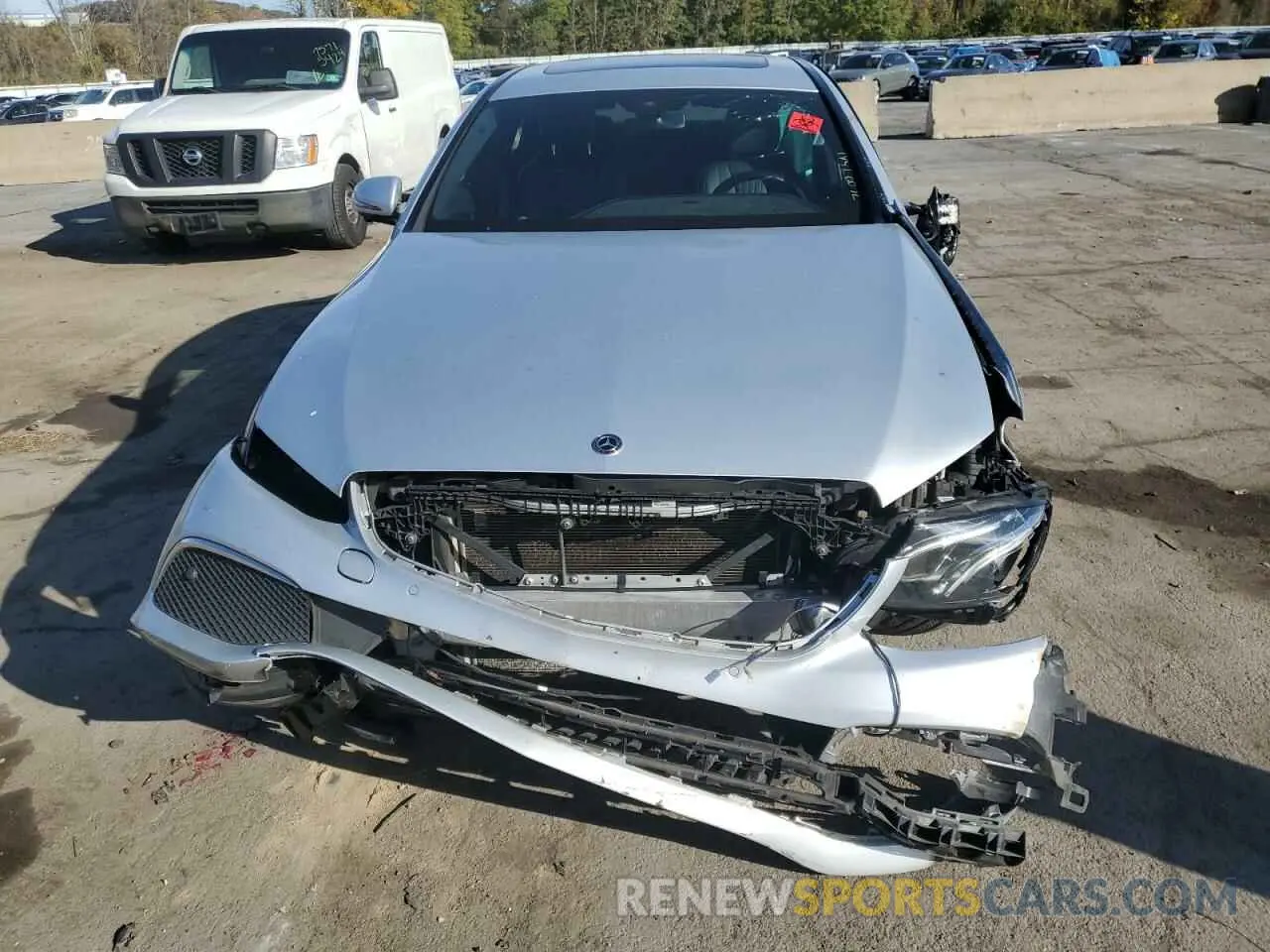 5 Photograph of a damaged car WDDZF4KB7KA588137 MERCEDES-BENZ E-CLASS 2019