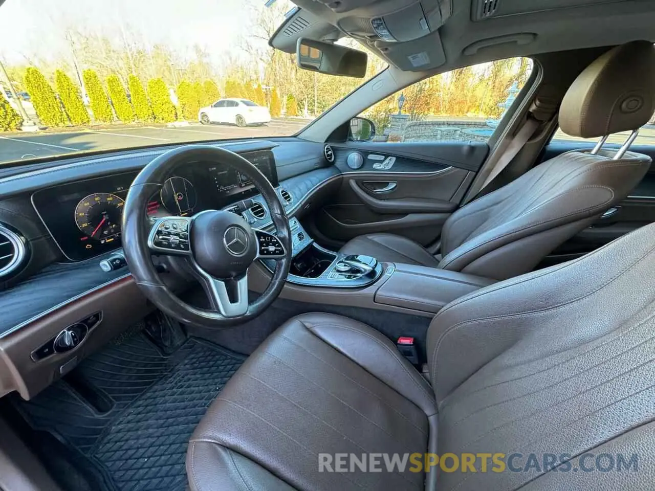 8 Photograph of a damaged car WDDZF4KB8KA522891 MERCEDES-BENZ E-CLASS 2019