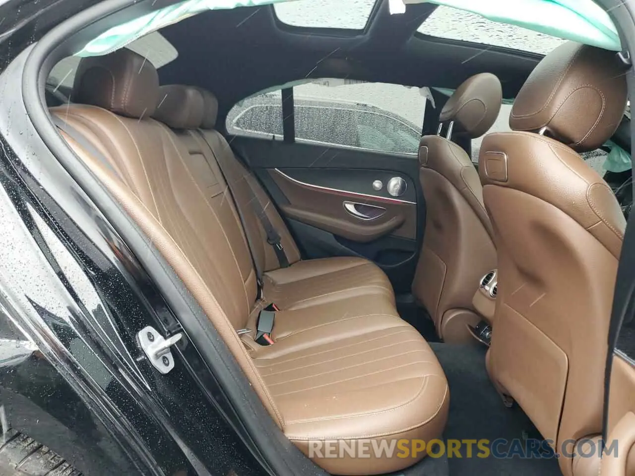 10 Photograph of a damaged car WDDZF4KB8KA627396 MERCEDES-BENZ E-CLASS 2019