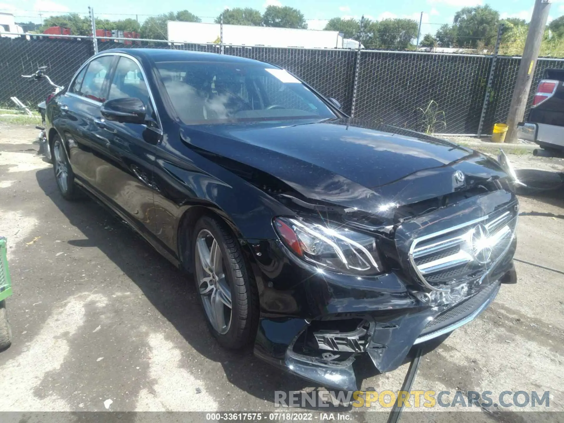 1 Фотография поврежденного автомобиля WDDZF4KB9KA587331 MERCEDES-BENZ E-CLASS 2019