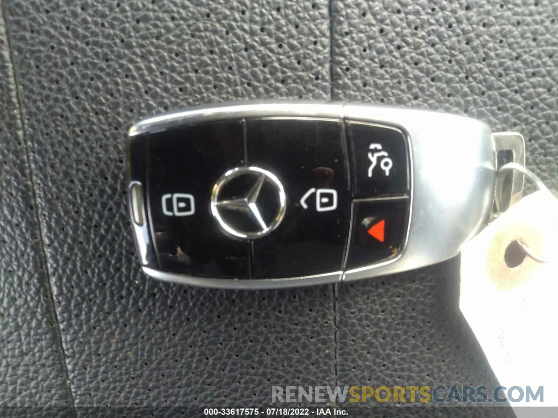 11 Фотография поврежденного автомобиля WDDZF4KB9KA587331 MERCEDES-BENZ E-CLASS 2019