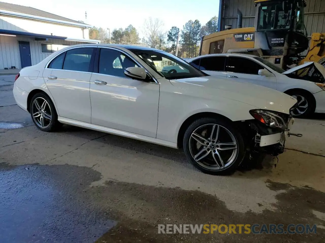 4 Photograph of a damaged car WDDZF4KBXKA556380 MERCEDES-BENZ E-CLASS 2019