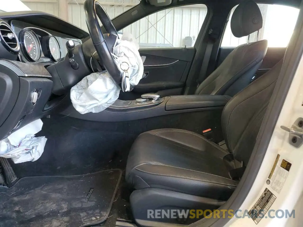 7 Photograph of a damaged car WDDZF4KBXKA556380 MERCEDES-BENZ E-CLASS 2019