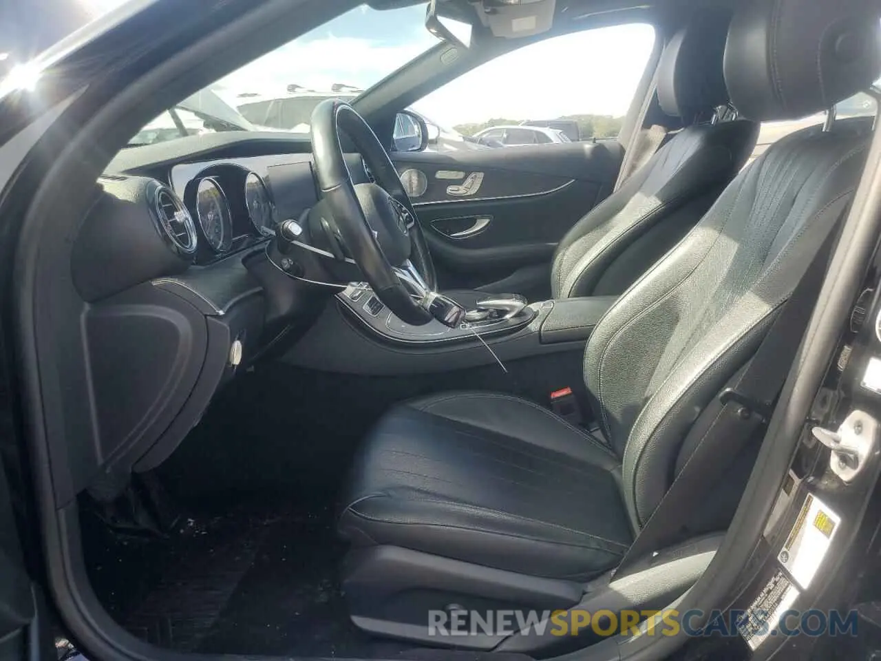 7 Photograph of a damaged car WDDZF6JB8KA490554 MERCEDES-BENZ E-CLASS 2019