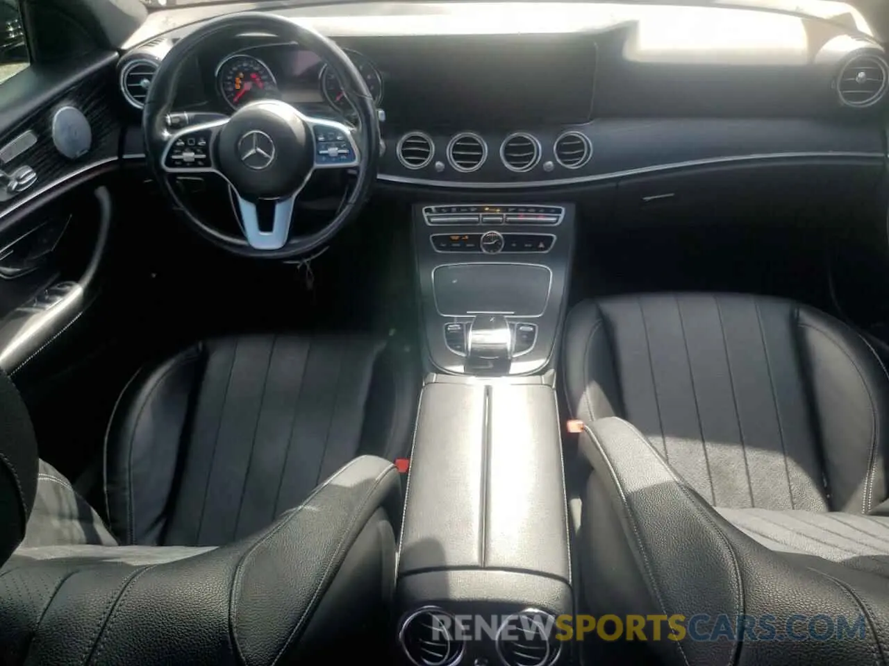 8 Photograph of a damaged car WDDZF6JB8KA490554 MERCEDES-BENZ E-CLASS 2019