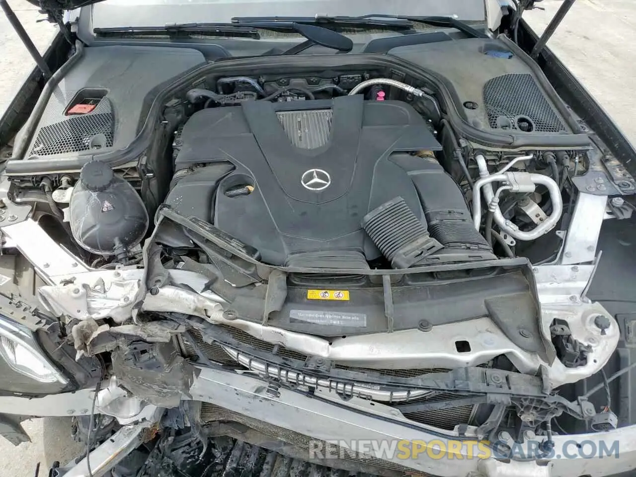 11 Photograph of a damaged car WDDZF6JB9KA515073 MERCEDES-BENZ E-CLASS 2019