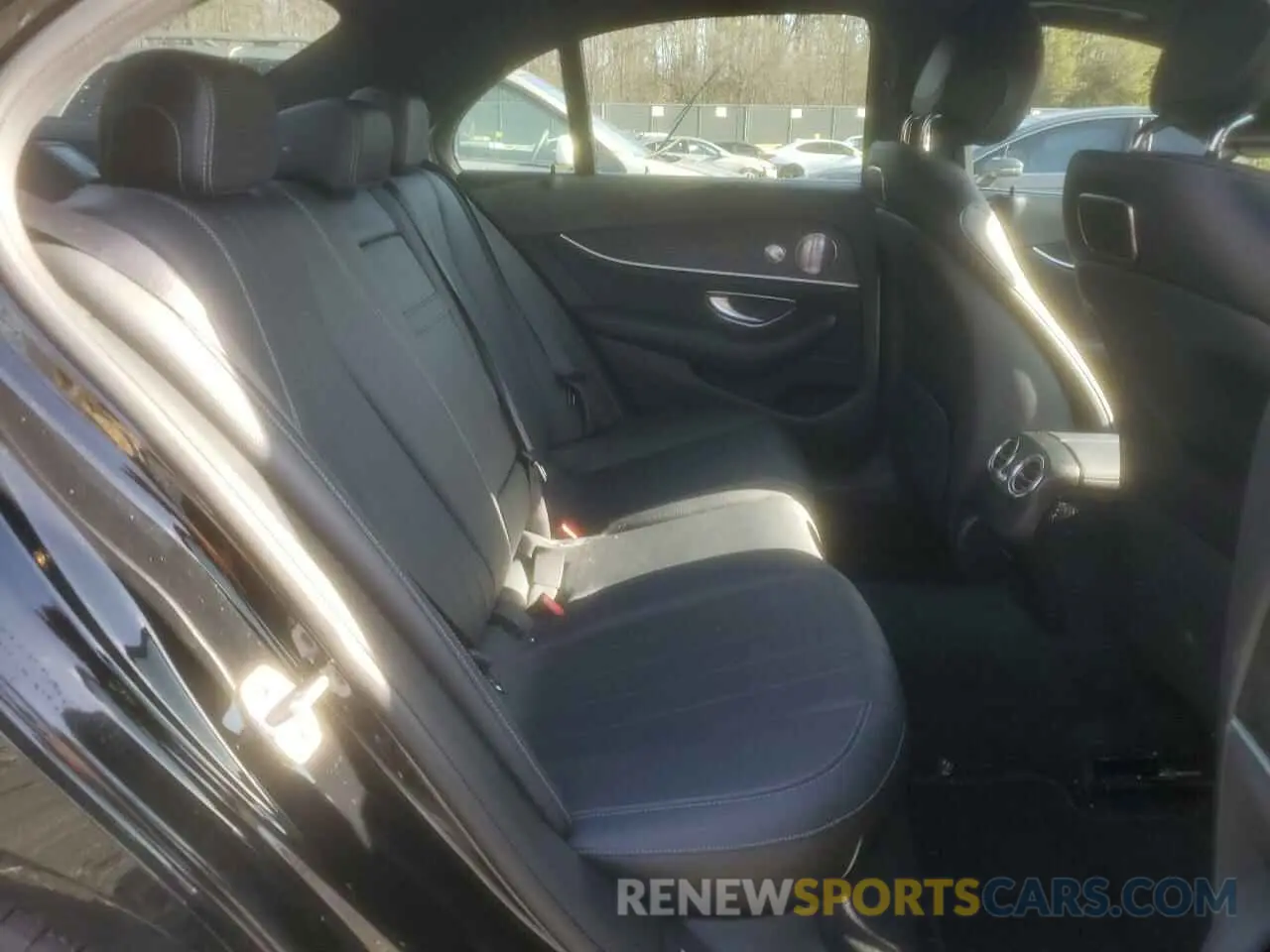 10 Фотография поврежденного автомобиля WDDZF6JBXKA562502 MERCEDES-BENZ E-CLASS 2019
