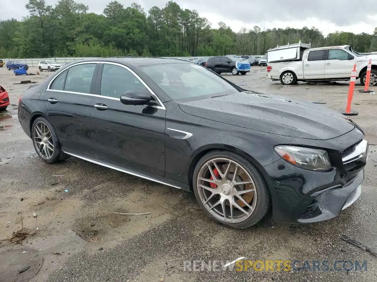 4 Фотография поврежденного автомобиля WDDZF8KB1KA538521 MERCEDES-BENZ E-CLASS 2019