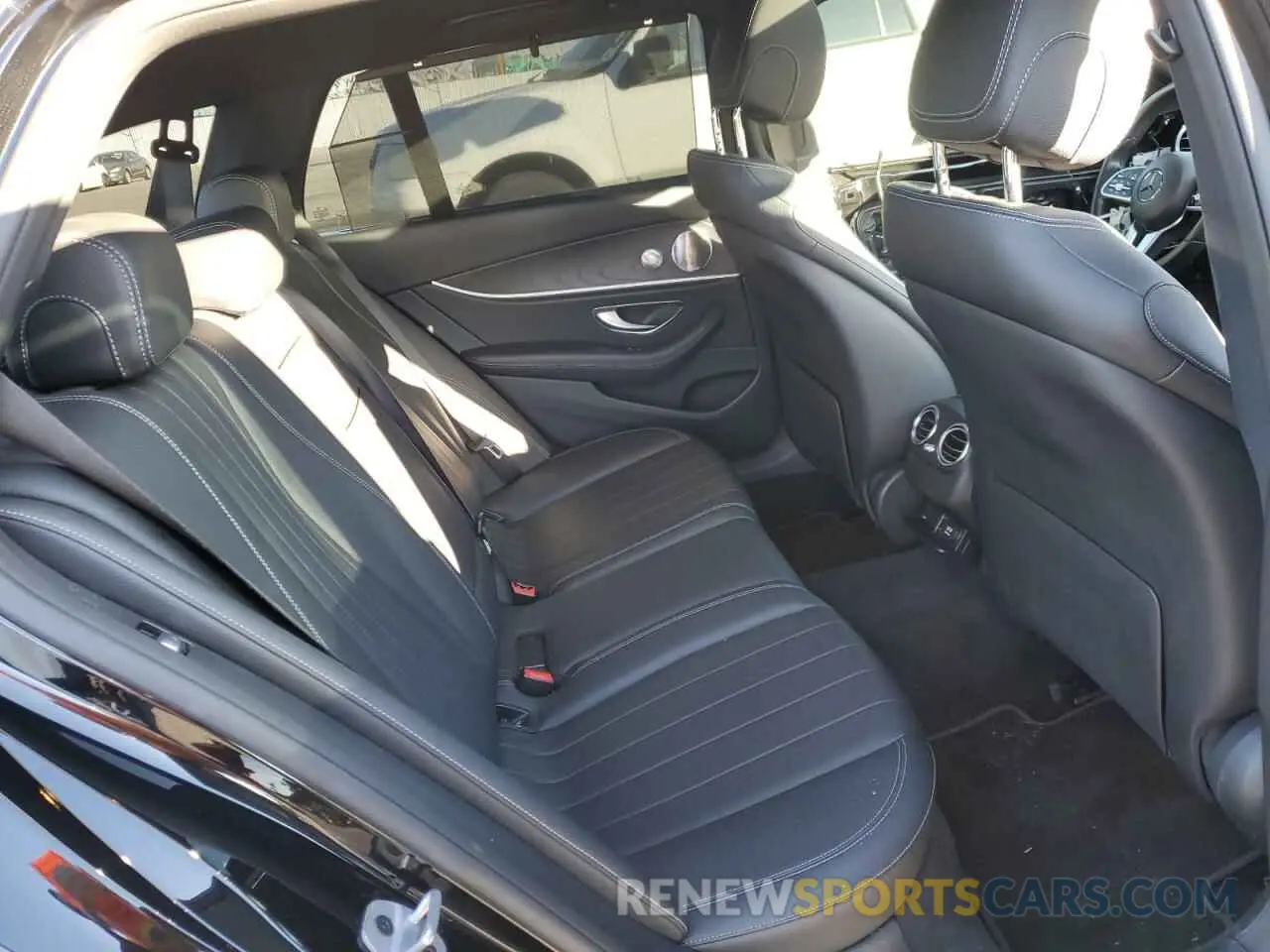 11 Фотография поврежденного автомобиля WDDZH6JB2KA528466 MERCEDES-BENZ E-CLASS 2019
