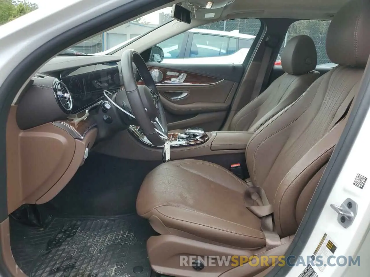 7 Фотография поврежденного автомобиля WDDZH6JB3KA628463 MERCEDES-BENZ E-CLASS 2019