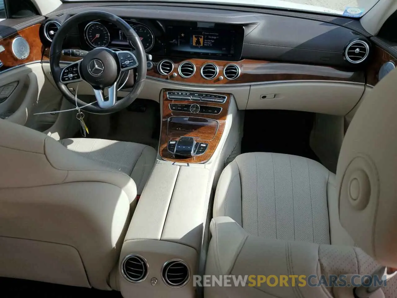 8 Photograph of a damaged car WDDZH6JB7KA507533 MERCEDES-BENZ E-CLASS 2019