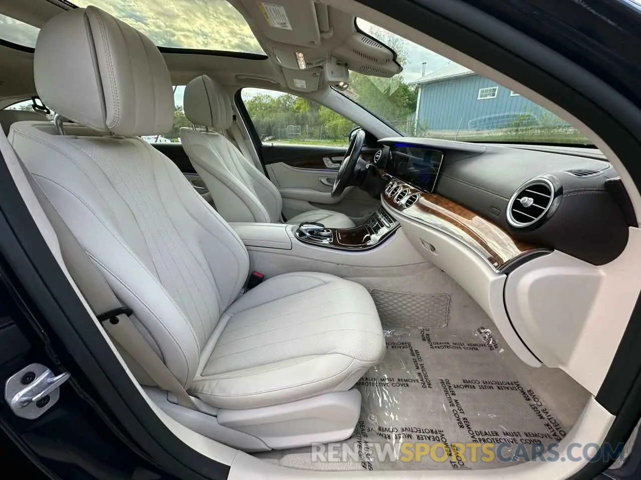 5 Photograph of a damaged car WDDZH6JB9KA591631 MERCEDES-BENZ E-CLASS 2019