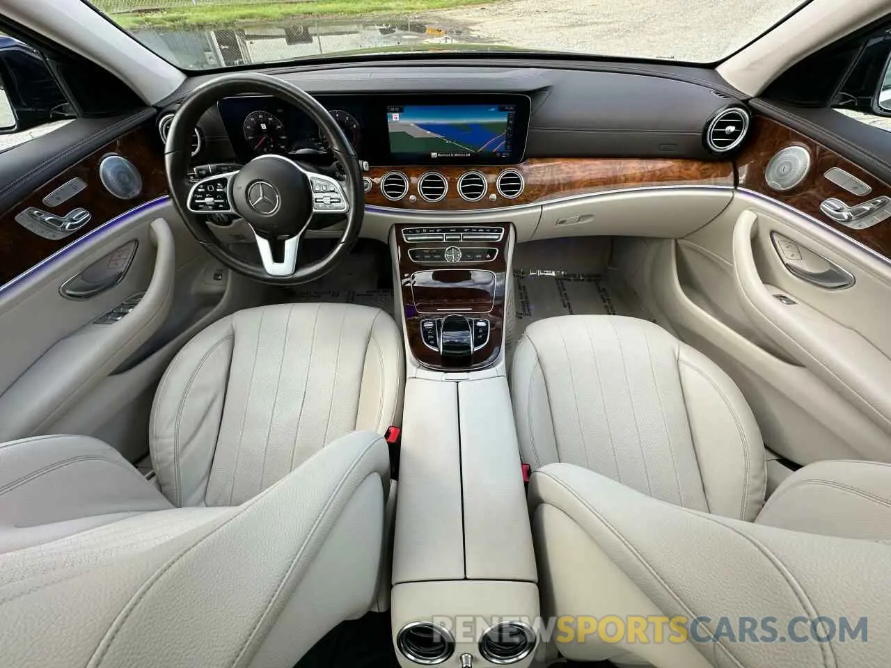 9 Photograph of a damaged car WDDZH6JB9KA591631 MERCEDES-BENZ E-CLASS 2019