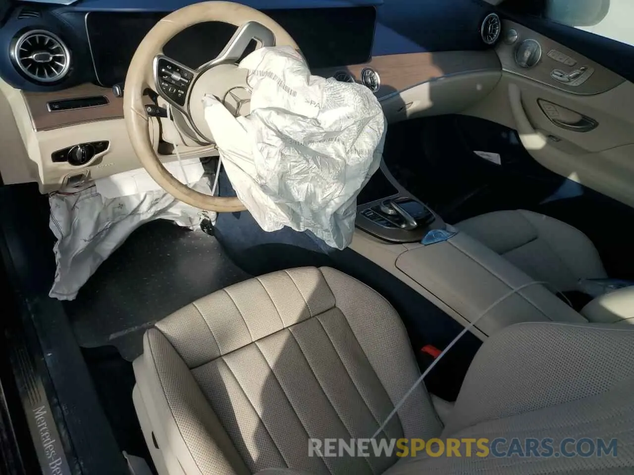 8 Photograph of a damaged car W1K1K6HB9LF137274 MERCEDES-BENZ E-CLASS 2020