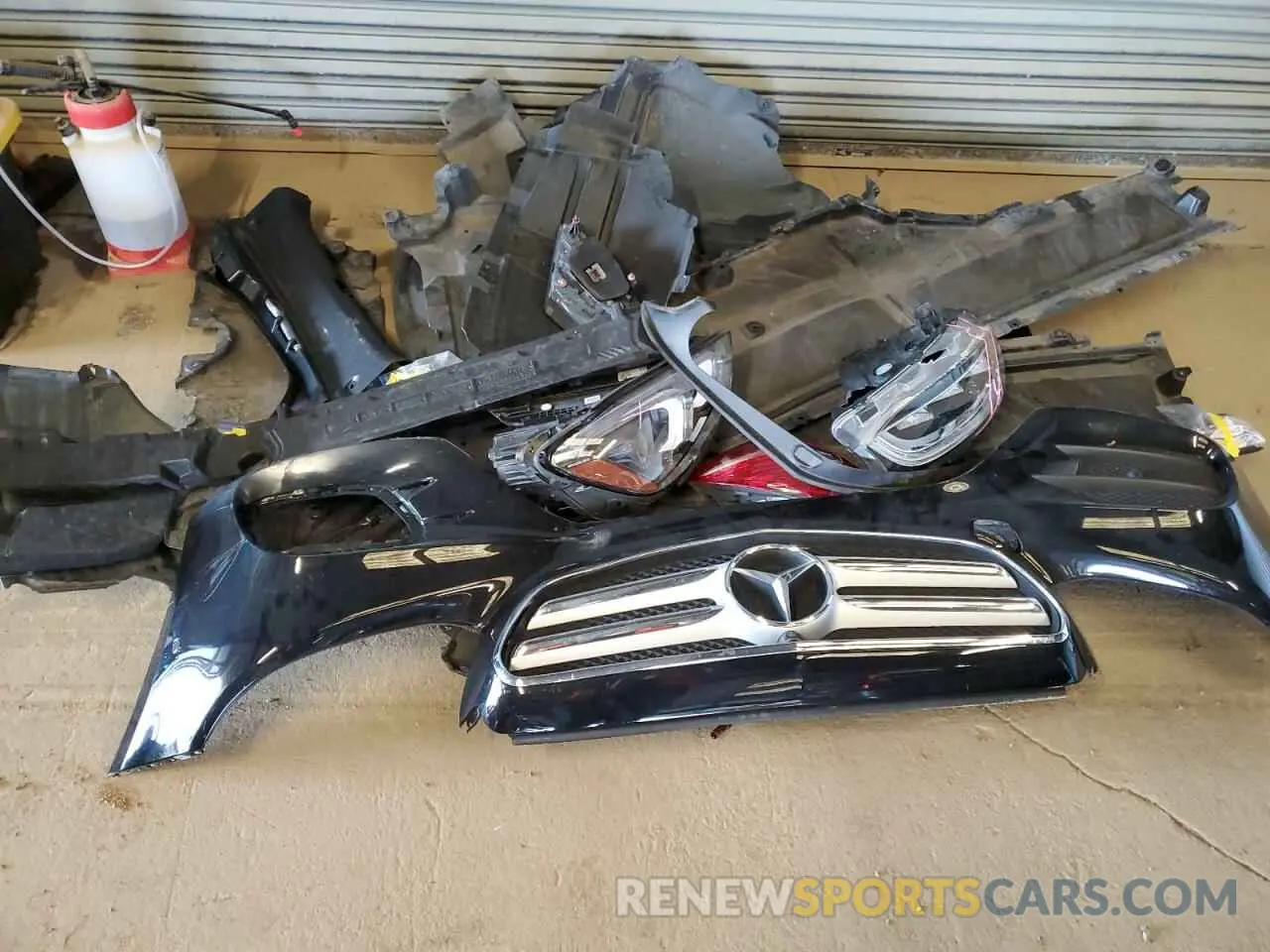 12 Photograph of a damaged car W1KZF8DB0LA840445 MERCEDES-BENZ E-CLASS 2020