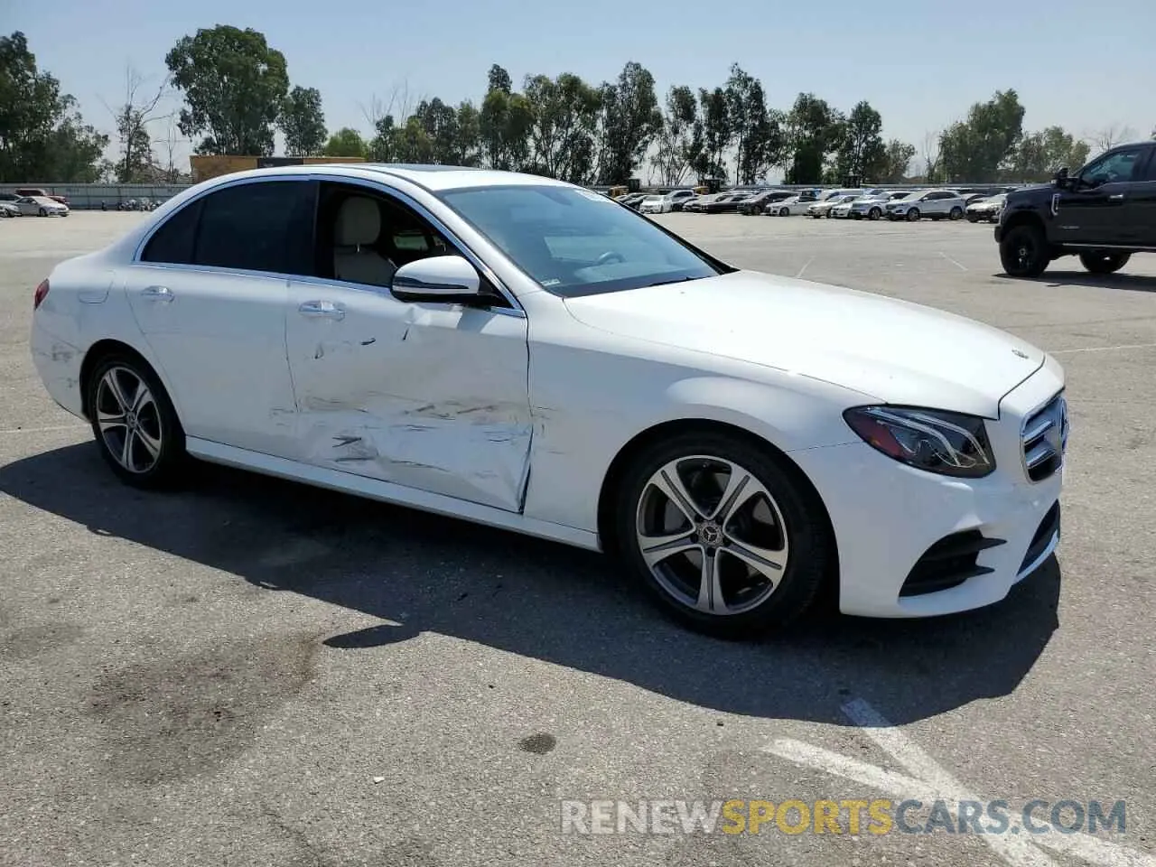 4 Photograph of a damaged car W1KZF8DB1LA826828 MERCEDES-BENZ E-CLASS 2020
