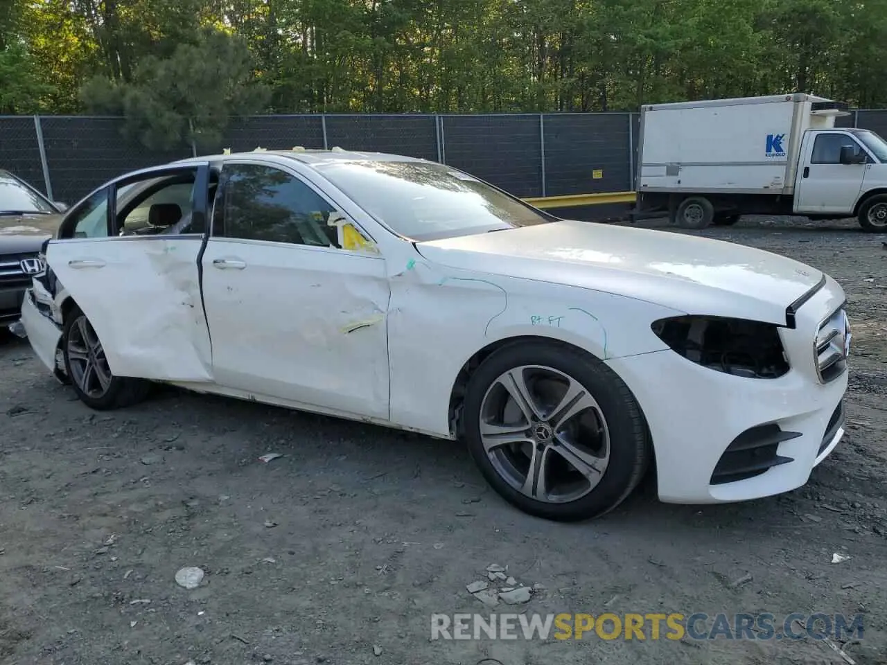 4 Photograph of a damaged car W1KZF8DB4LA829321 MERCEDES-BENZ E-CLASS 2020