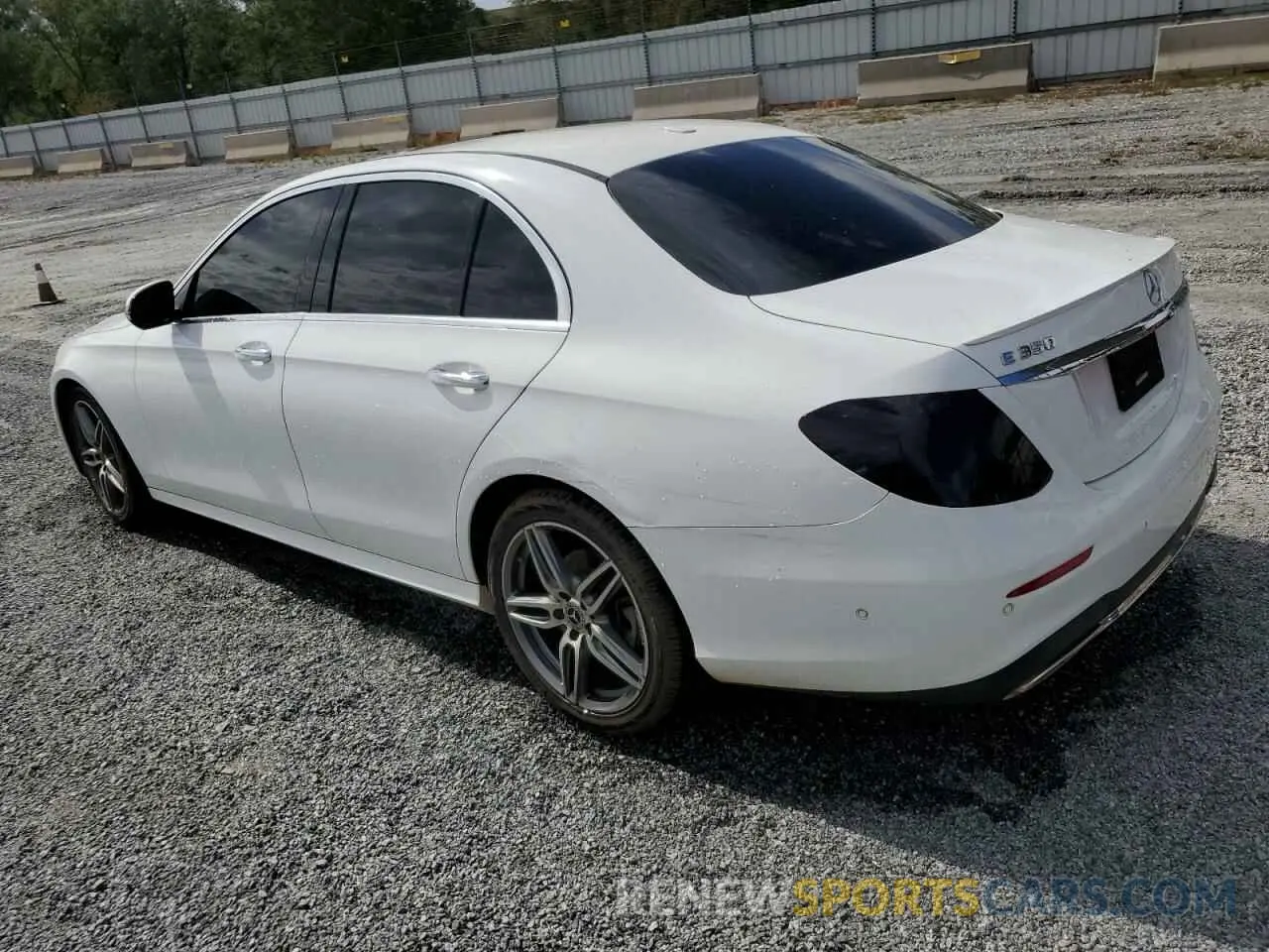 2 Фотография поврежденного автомобиля W1KZF8DB4LA830162 MERCEDES-BENZ E-CLASS 2020
