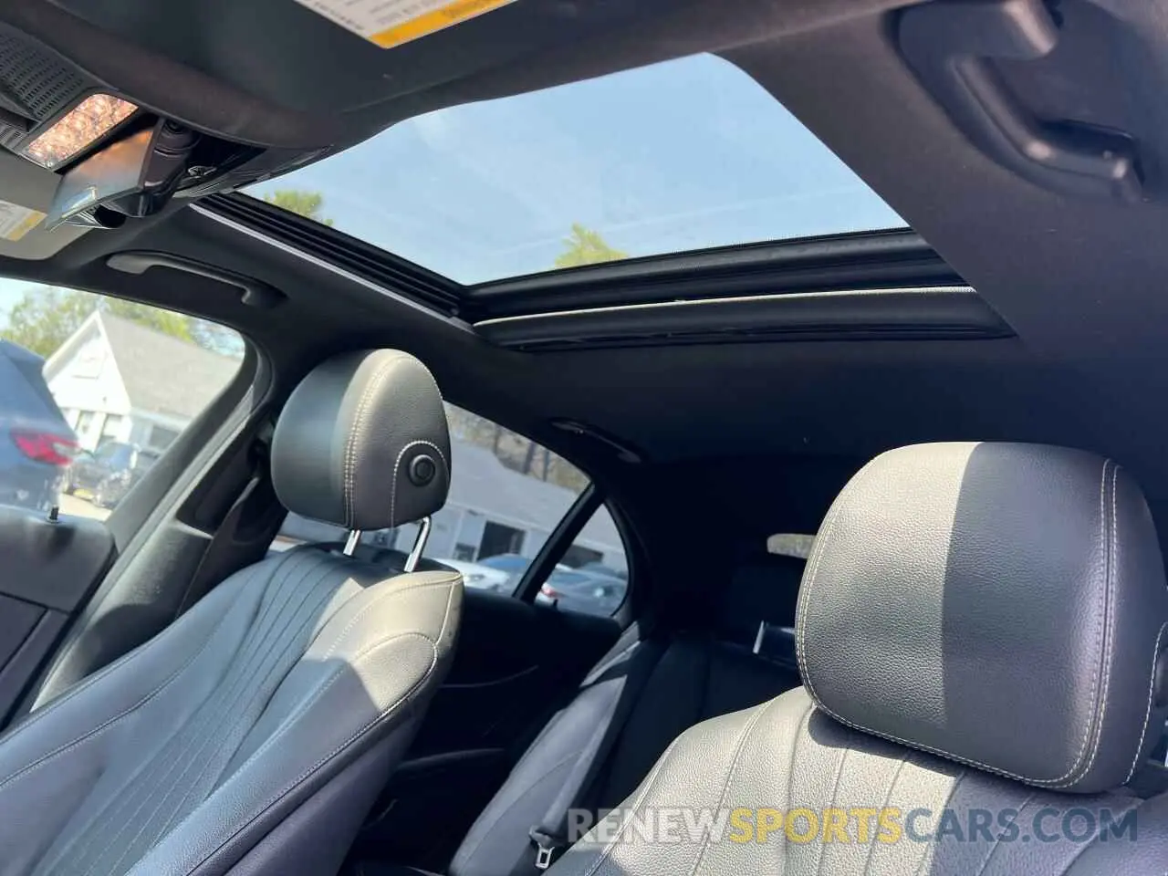 10 Photograph of a damaged car W1KZF8DBXLA841120 MERCEDES-BENZ E-CLASS 2020