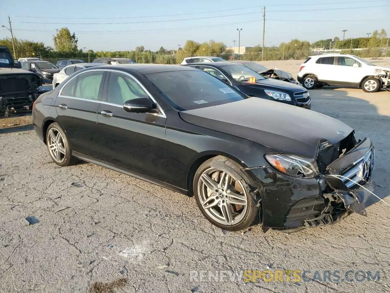 4 Photograph of a damaged car W1KZF8EB2LA830336 MERCEDES-BENZ E-CLASS 2020