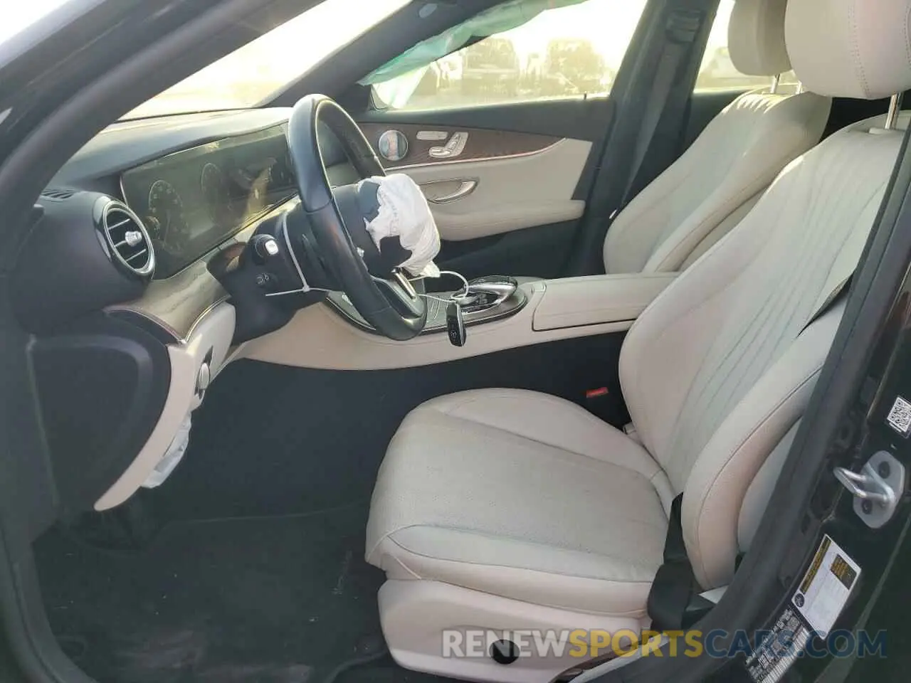 7 Photograph of a damaged car W1KZF8EB2LA830336 MERCEDES-BENZ E-CLASS 2020