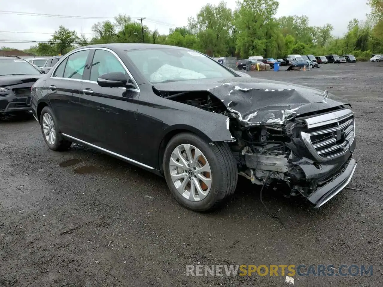 4 Photograph of a damaged car W1KZF8EB3LA824464 MERCEDES-BENZ E-CLASS 2020
