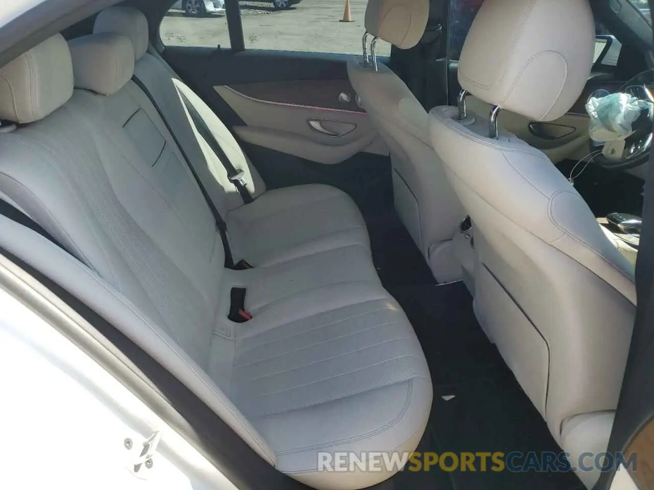 11 Фотография поврежденного автомобиля W1KZF8EB3LA831835 MERCEDES-BENZ E-CLASS 2020