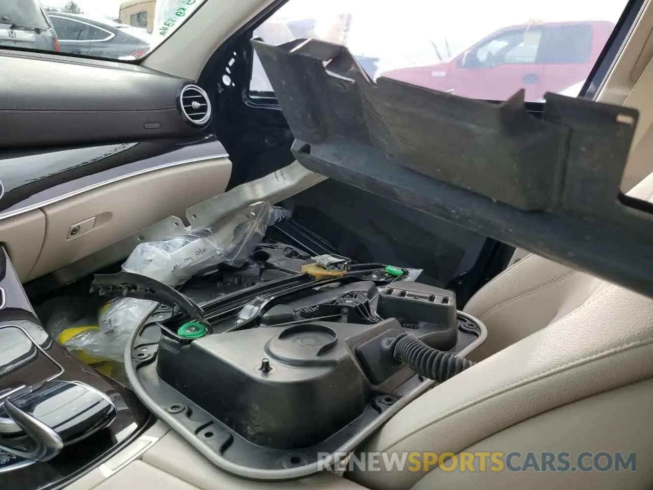 12 Фотография поврежденного автомобиля W1KZF8EB8LA803786 MERCEDES-BENZ E-CLASS 2020