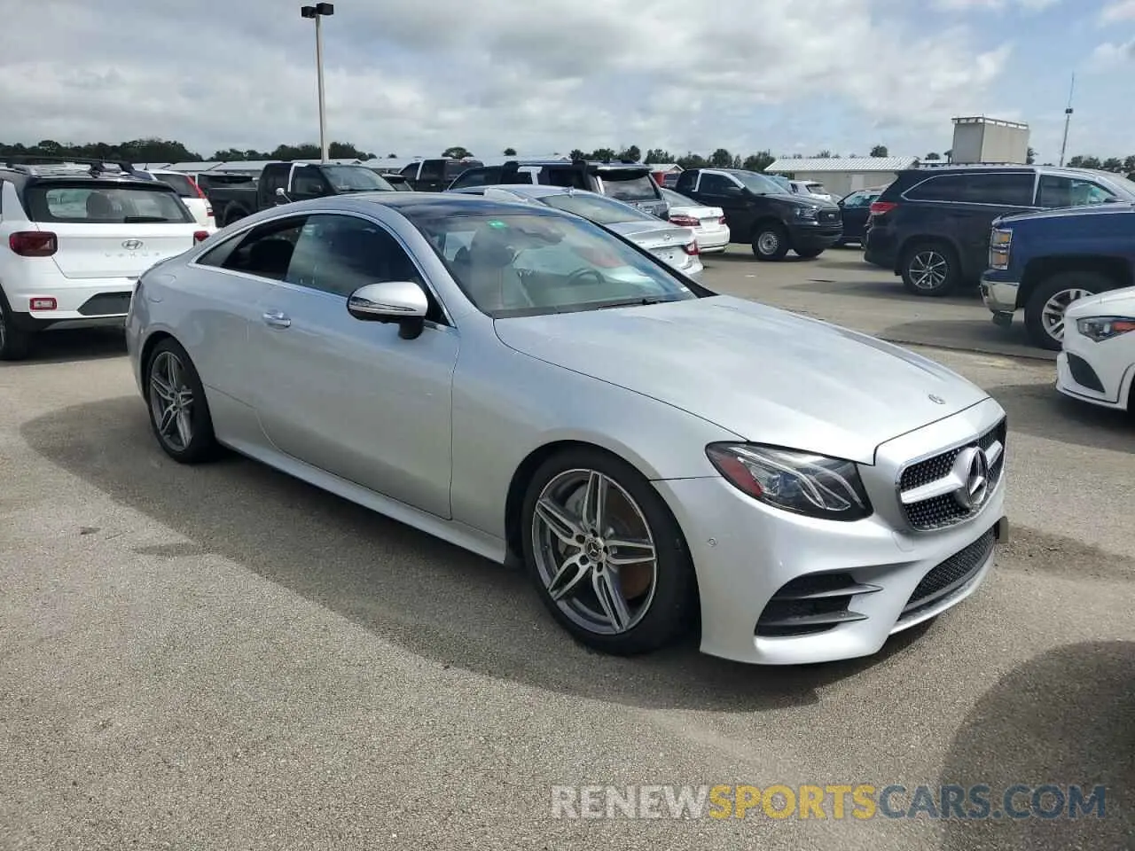 4 Photograph of a damaged car WDD1J6HB1LF124084 MERCEDES-BENZ E-CLASS 2020