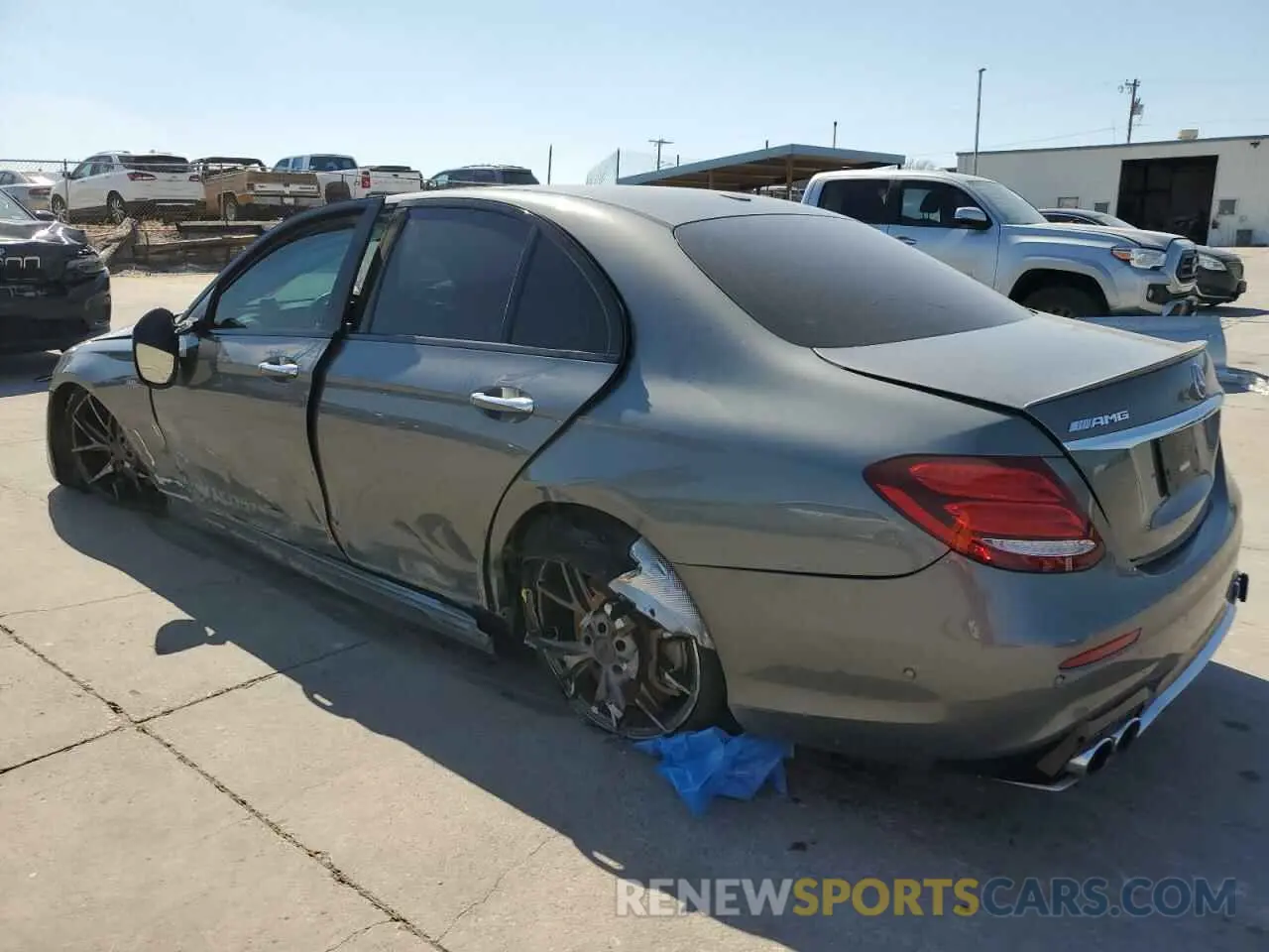 2 Photograph of a damaged car WDDZF6BB1LA707197 MERCEDES-BENZ E-CLASS 2020