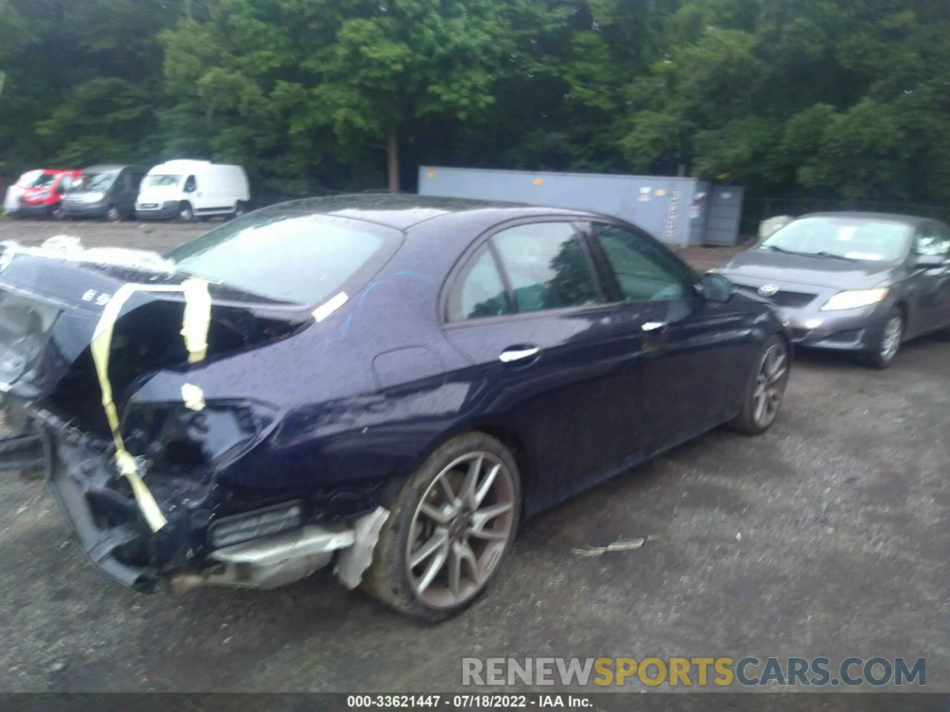4 Photograph of a damaged car WDDZF6BBXLA741977 MERCEDES-BENZ E-CLASS 2020