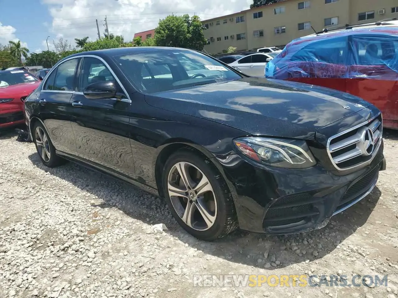 4 Photograph of a damaged car WDDZF8DB0LA711055 MERCEDES-BENZ E-CLASS 2020
