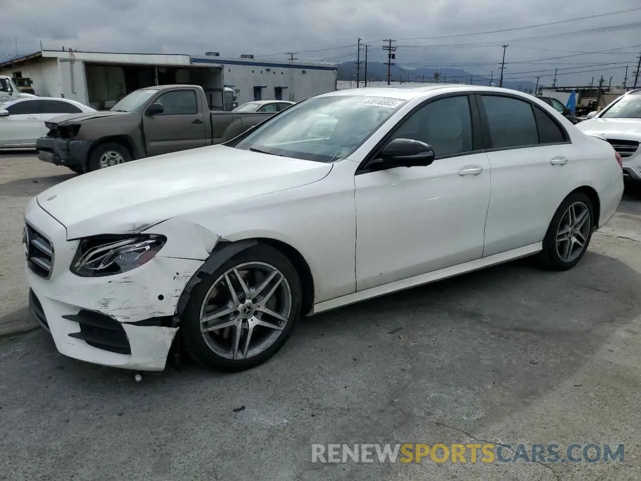 1 Фотография поврежденного автомобиля WDDZF8DB3LA725659 MERCEDES-BENZ E-CLASS 2020