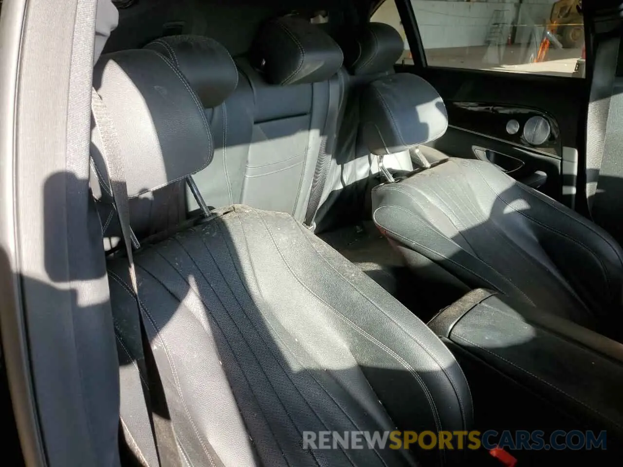 11 Photograph of a damaged car WDDZF8DB4LA711219 MERCEDES-BENZ E-CLASS 2020