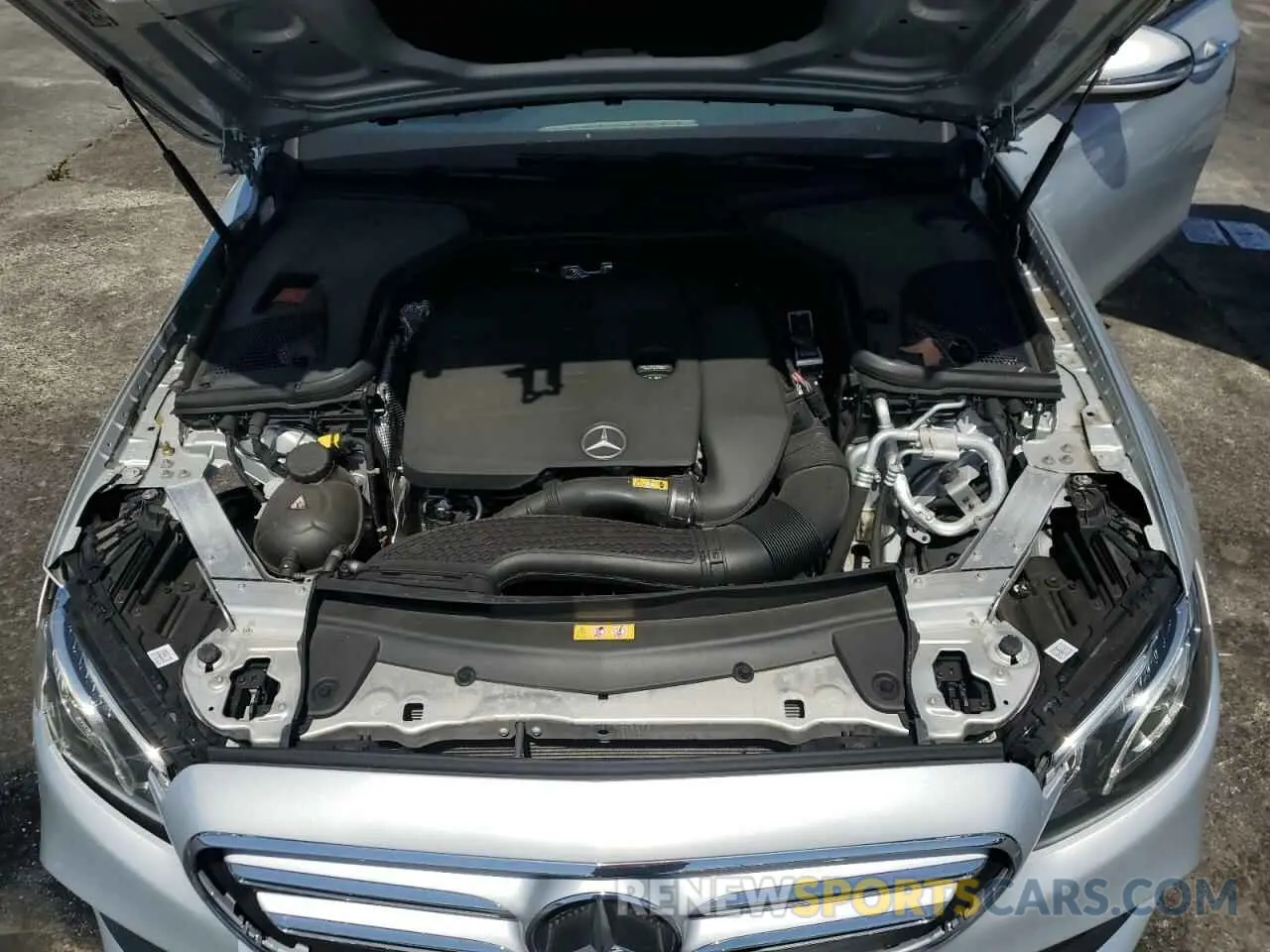 13 Photograph of a damaged car WDDZF8DB5LA710497 MERCEDES-BENZ E-CLASS 2020