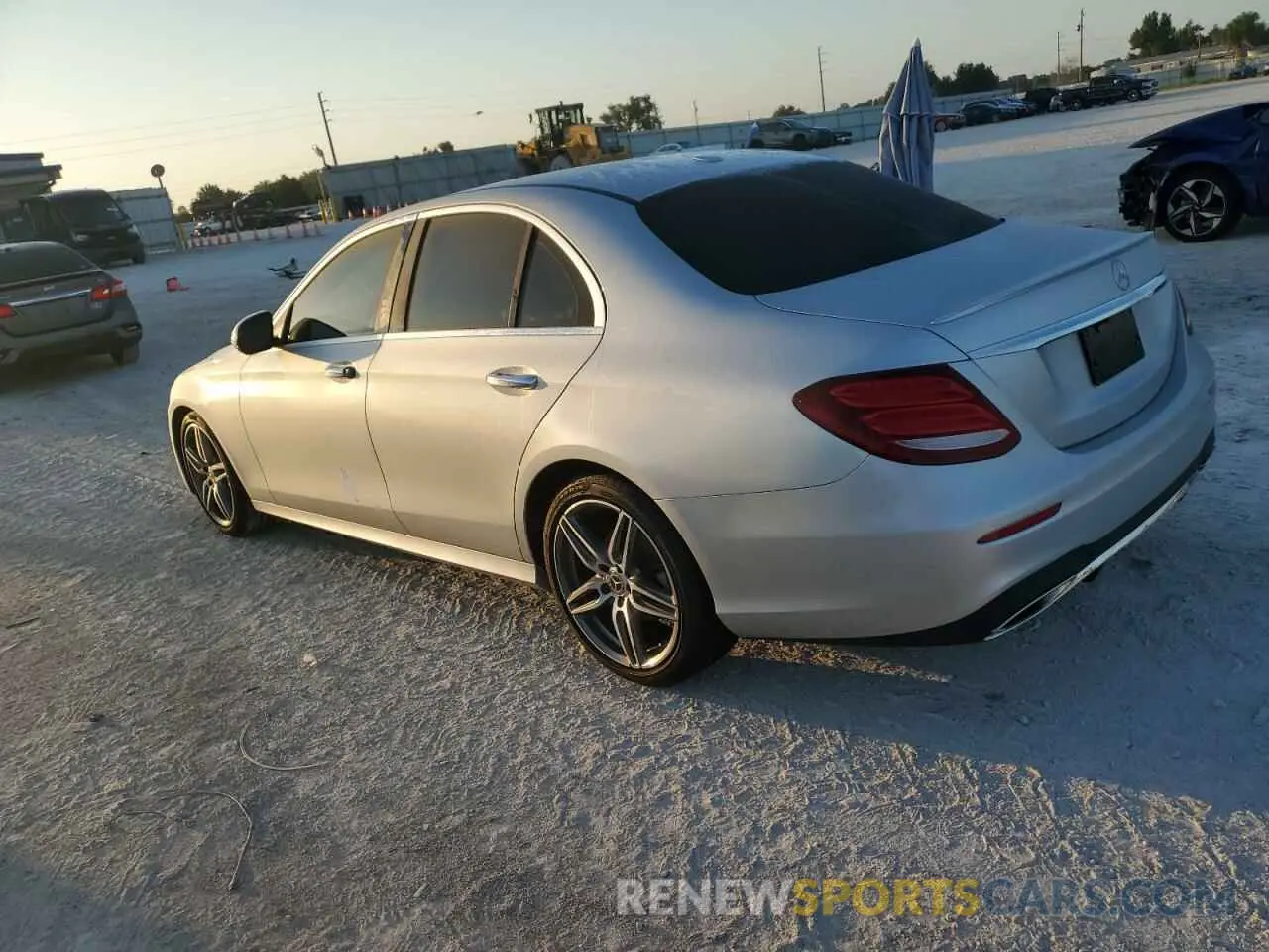 2 Photograph of a damaged car WDDZF8DB5LA755097 MERCEDES-BENZ E-CLASS 2020