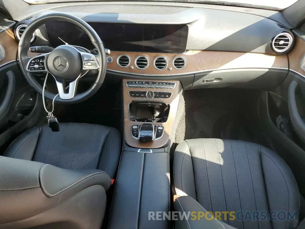 8 Photograph of a damaged car WDDZF8EB5LA750304 MERCEDES-BENZ E-CLASS 2020