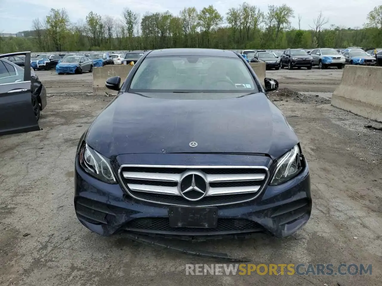 5 Photograph of a damaged car WDDZF8EB7LA748084 MERCEDES-BENZ E-CLASS 2020