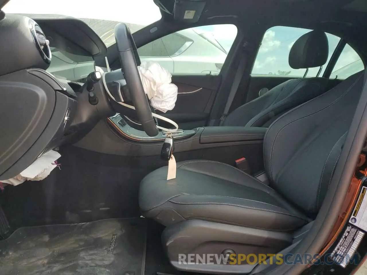 7 Photograph of a damaged car W1KZF5KB3MB002407 MERCEDES-BENZ E-CLASS 2021