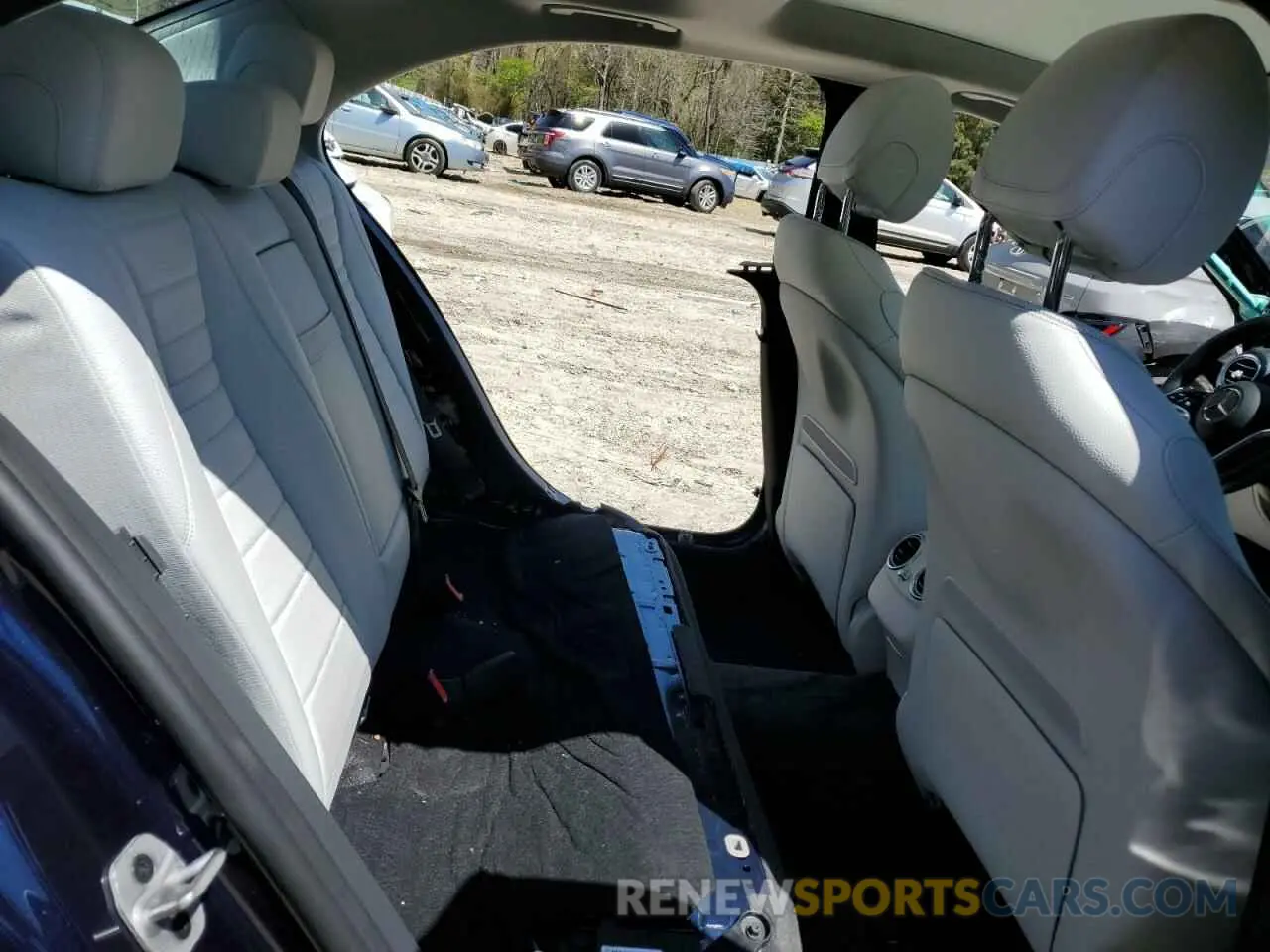 10 Photograph of a damaged car W1KZF5KB6MA995441 MERCEDES-BENZ E-CLASS 2021