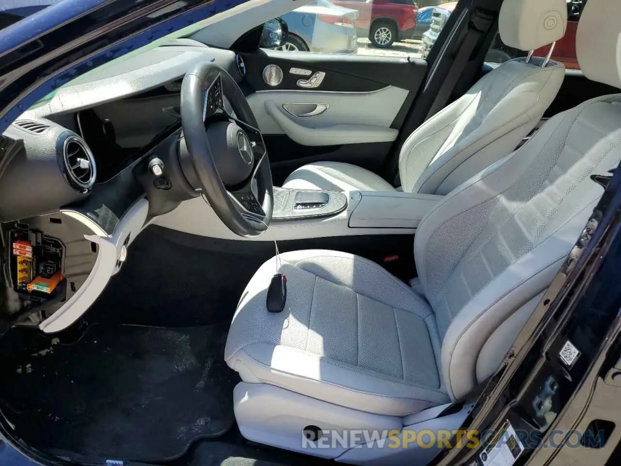 7 Photograph of a damaged car W1KZF5KB6MA995441 MERCEDES-BENZ E-CLASS 2021
