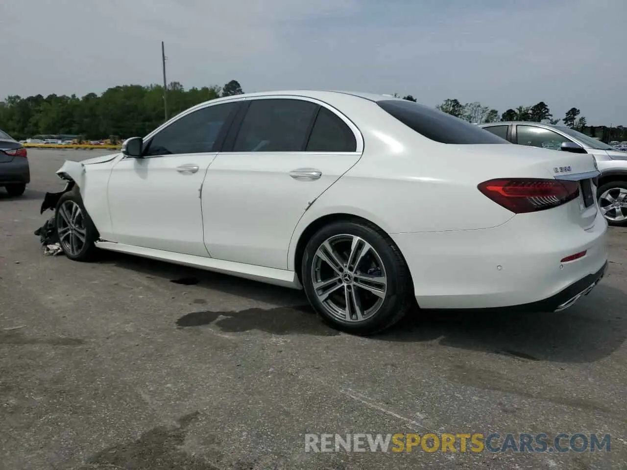 2 Фотография поврежденного автомобиля W1KZF8DB1MA886643 MERCEDES-BENZ E-CLASS 2021
