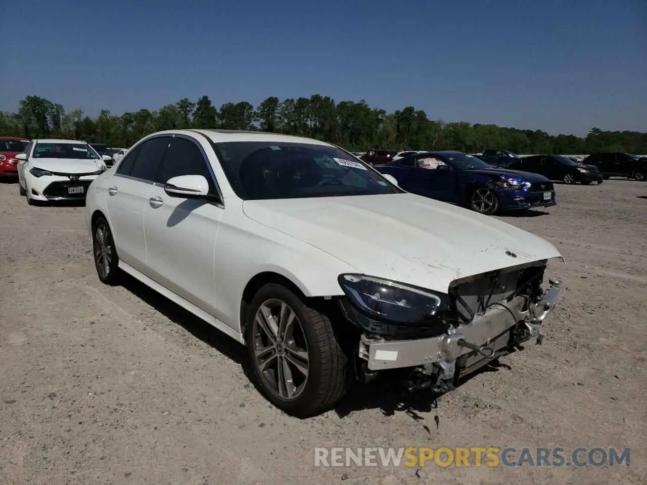 1 Фотография поврежденного автомобиля W1KZF8DB9MA981970 MERCEDES-BENZ E-CLASS 2021