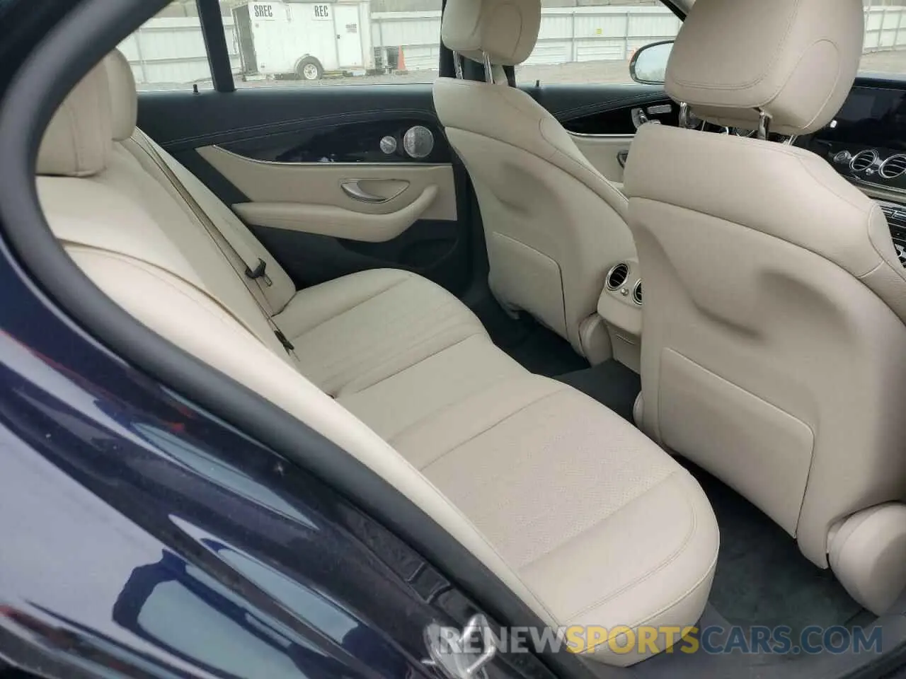 10 Фотография поврежденного автомобиля W1KZF8EB0MA908193 MERCEDES-BENZ E-CLASS 2021