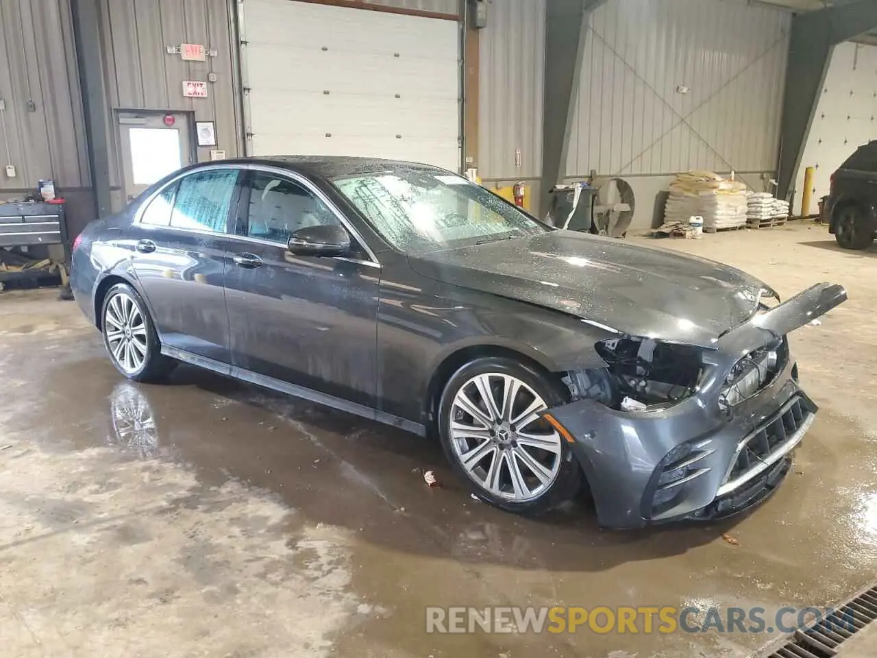 4 Photograph of a damaged car W1KZF8EB6MA968351 MERCEDES-BENZ E-CLASS 2021