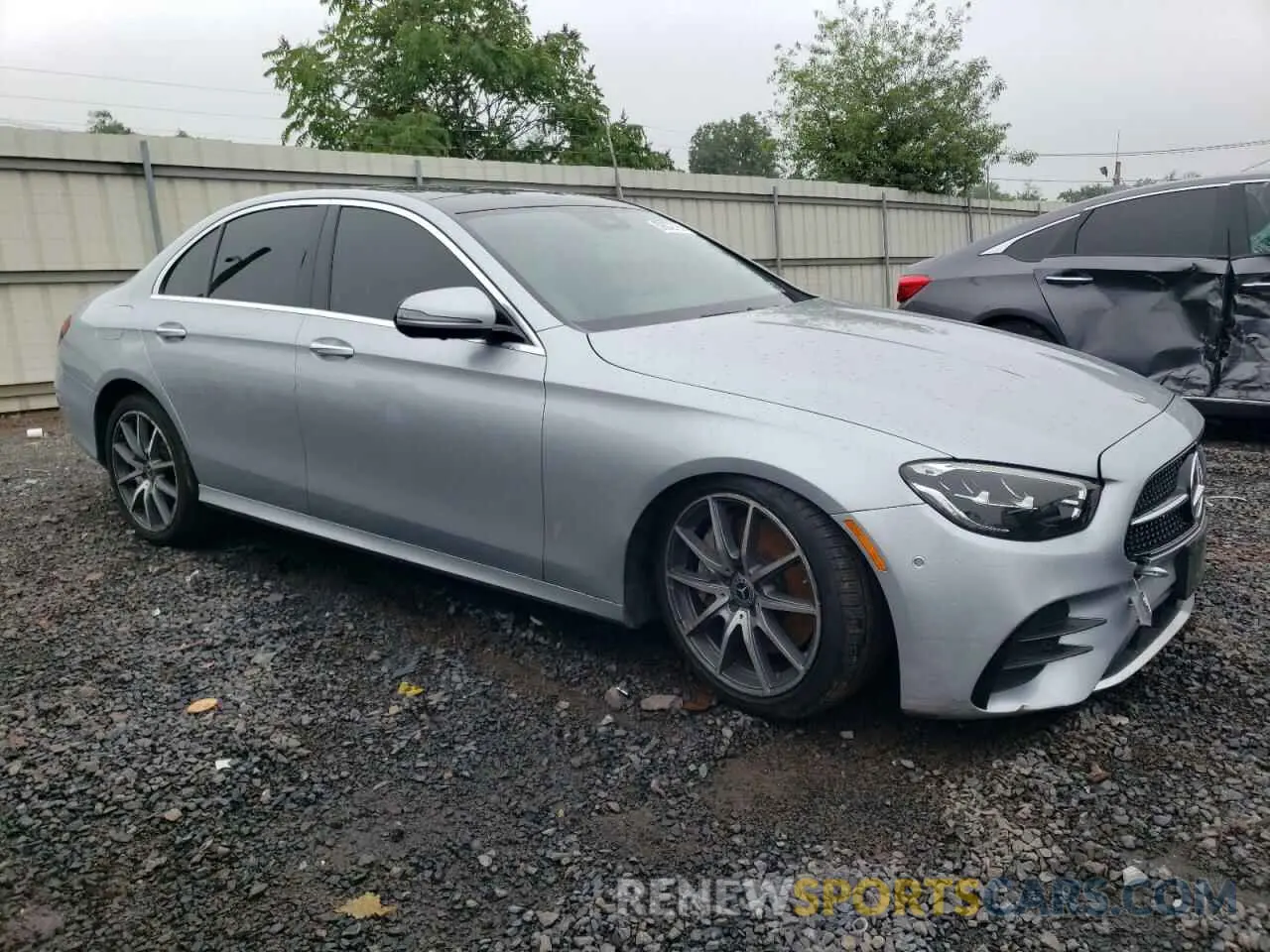 4 Photograph of a damaged car W1KZF8EB7MA967466 MERCEDES-BENZ E-CLASS 2021