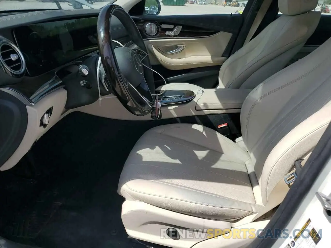 7 Photograph of a damaged car W1KZF8EBXMA922053 MERCEDES-BENZ E-CLASS 2021