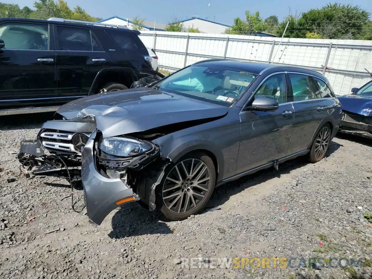 1 Photograph of a damaged car W1KZH6AB0MA986803 MERCEDES-BENZ E-CLASS 2021